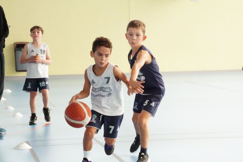 U11